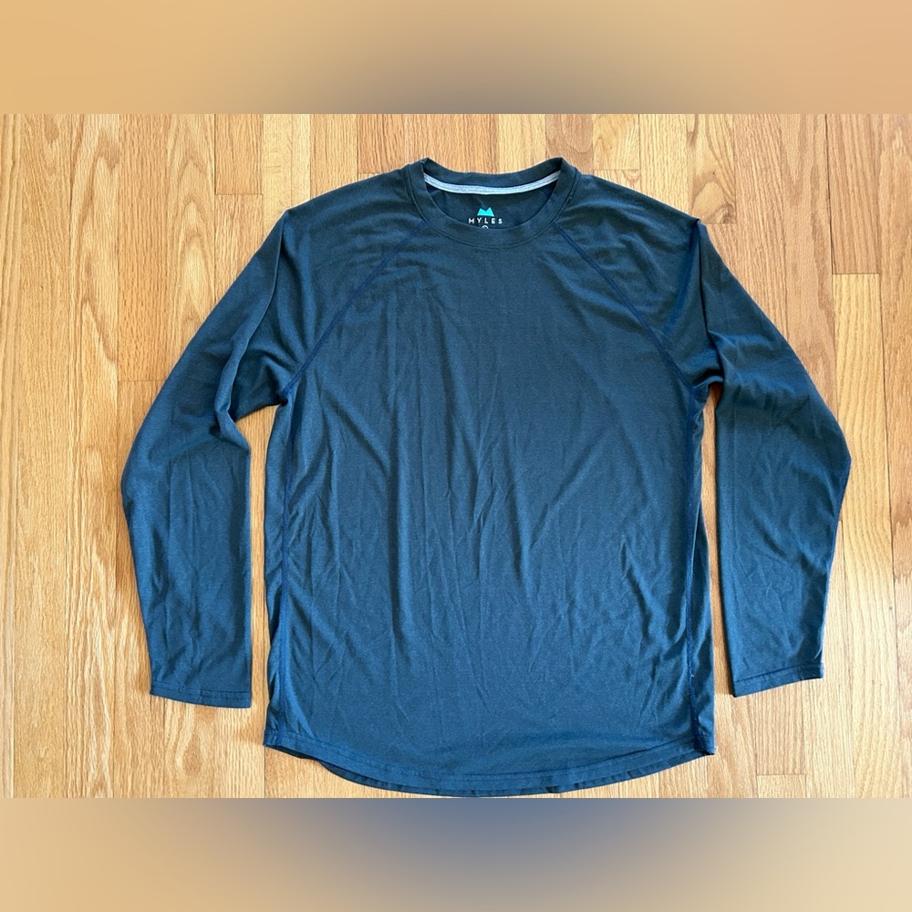 Myles Momentum Long Shirt - Large